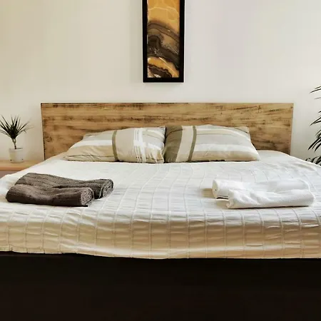 Apartment Think Studio