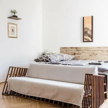 Think Studio Apartment